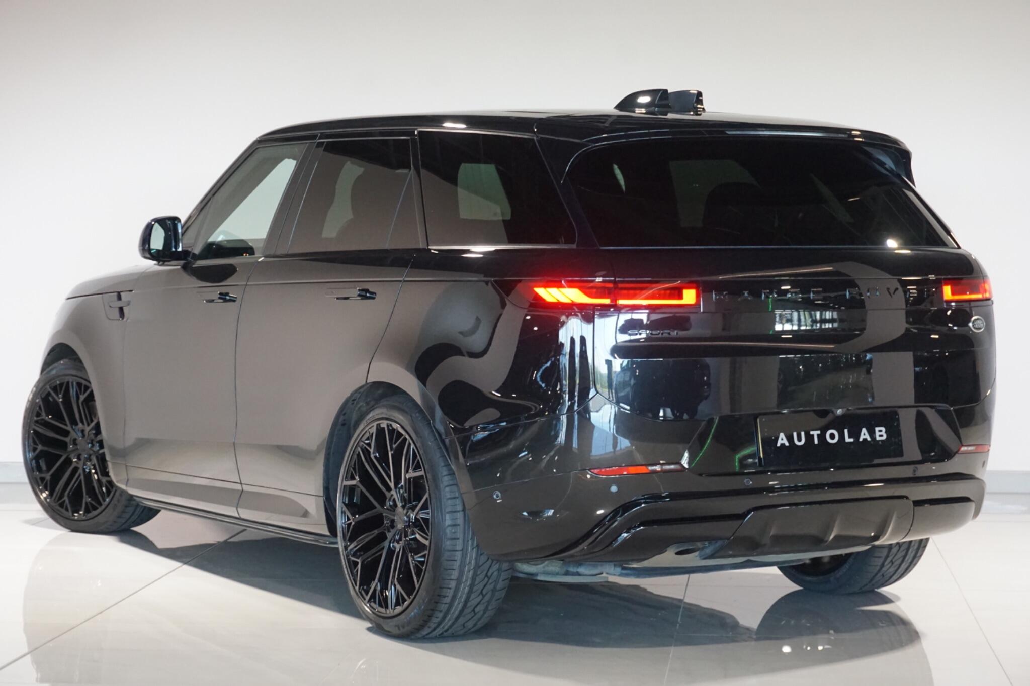 Land Rover Range Rover Sport 3.0 D300 MHEV Dynamic SE SUV 5dr Diesel Auto 4WD Euro 6 (s/s) (300 ps)